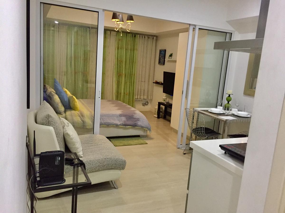 Azure Urban Resort Res. Paranaque City ภายนอก รูปภาพ