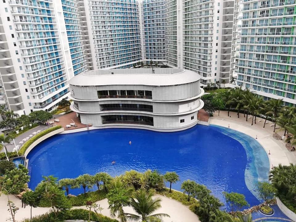 Azure Urban Resort Res. Paranaque City ภายนอก รูปภาพ