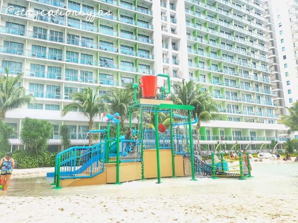 Azure Urban Resort Res. Paranaque City ภายนอก รูปภาพ