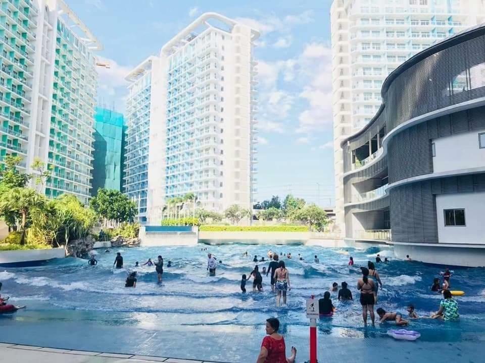 Azure Urban Resort Res. Paranaque City ภายนอก รูปภาพ